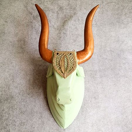Pista Green Bull Head Wall Art in Handcrafted Wood